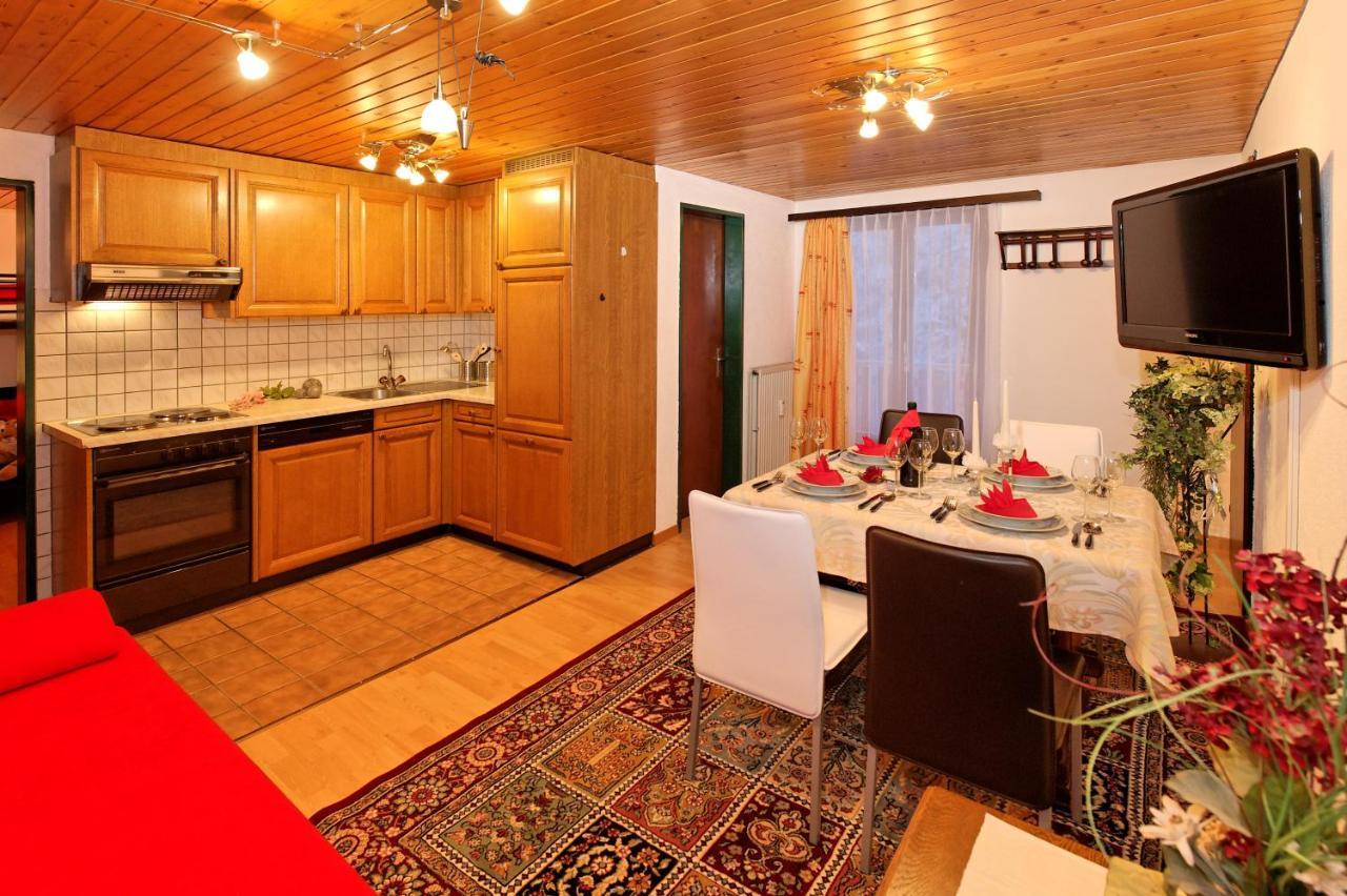 Haus Waldheim Graechen Grächen Quarto foto