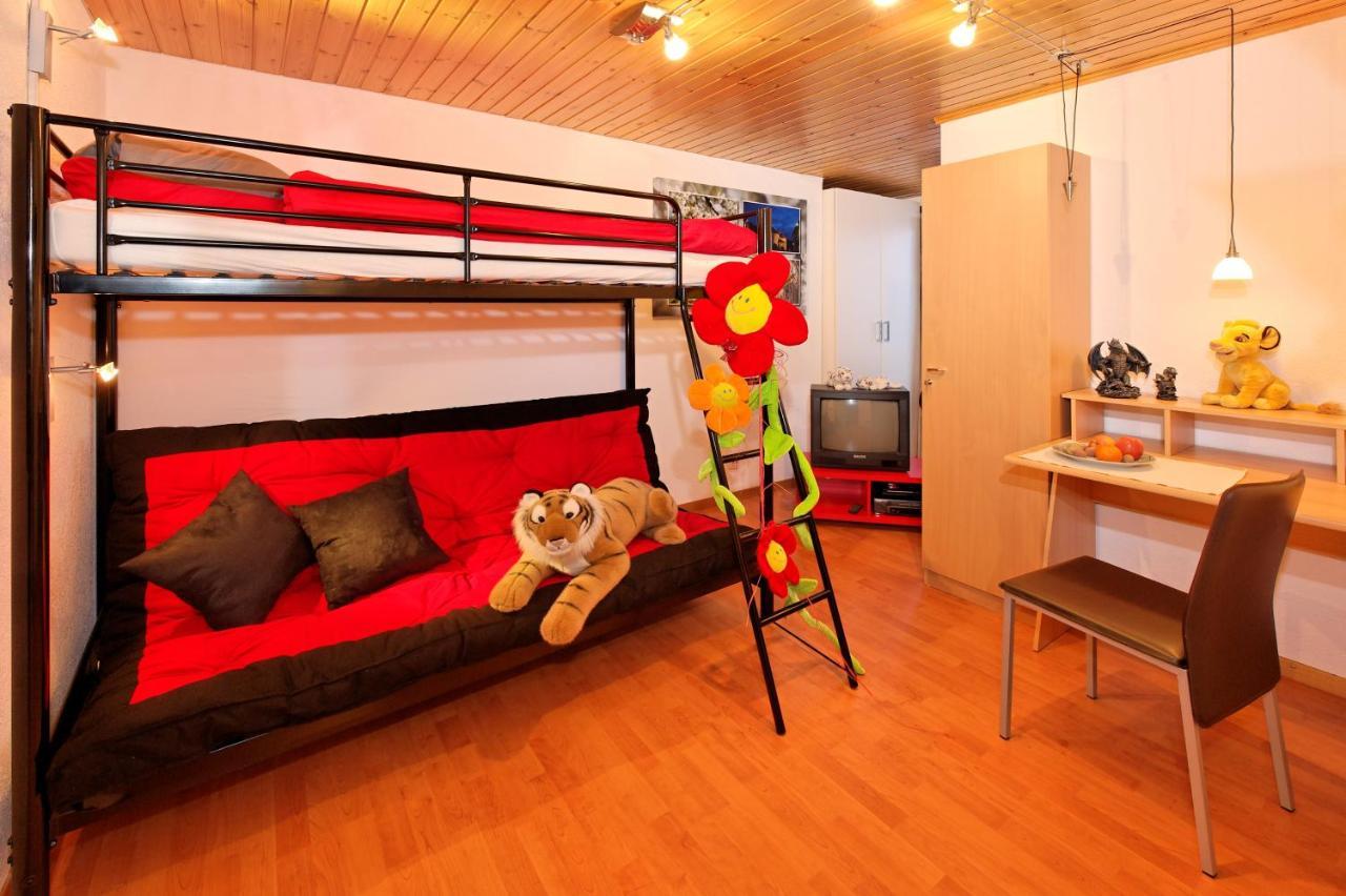 Haus Waldheim Graechen Grächen Quarto foto